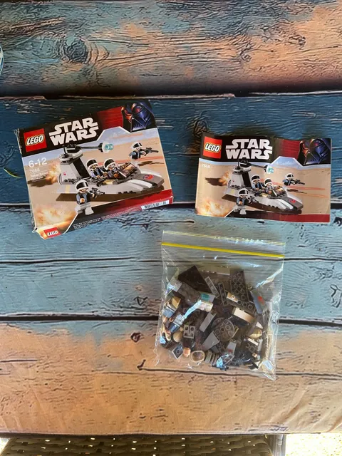 LEGO Star Wars: Rebel Scout Speeder (7668) 100% complete with instructions & box