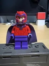 LEGO Marvel Magneto Minifigure Chopper Showdown 6866