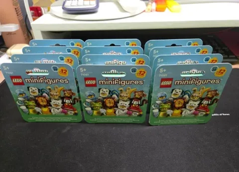 LEGO Minifigures Series 28 Animals 71051 Complete Set of 12