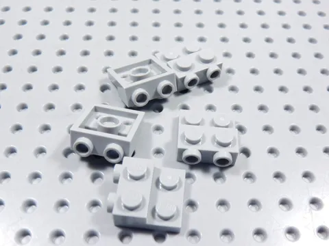 LEGO Lot of 5 Light Bluish Gray 2x2 Plates w/ 2 End Studs BB