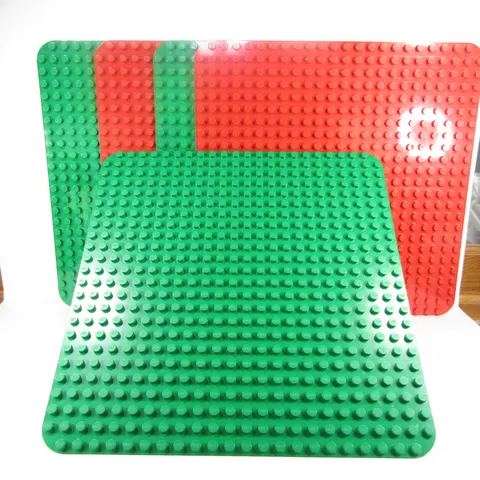 LEGO DUPLO Green Red Large Base Plate LOT of 5 Baseplates (24x24 pegs) 15" x 15"