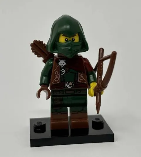 Lego Rogue series 16 CMF (NEW) complete with stand