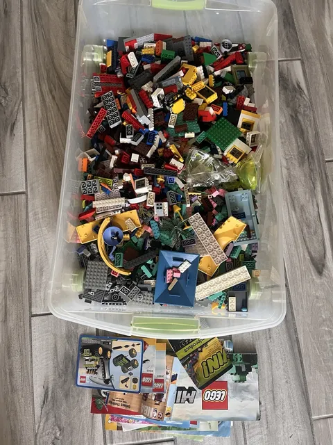 Lego Bulk Lot - 8.8 Pounds Of Random Assorted LEGO And Manuals