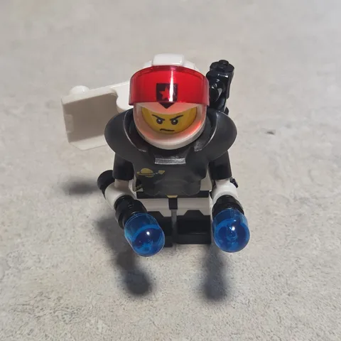 LEGO Minifigure Series 21 Space Police Guy (71029) Complete