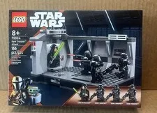 LEGO (75324) Star Wars: Dark Trooper Attack. Sealed/Great Condition! Ships Free!
