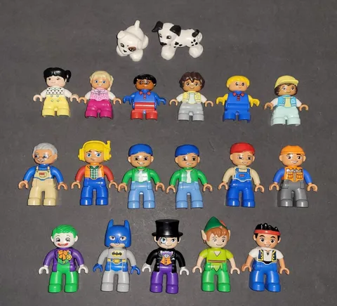 19 LEGO DUPLO MINIFIGURES Batman, Joker, Penguin, Peter Pan, Dogs, People, Kids