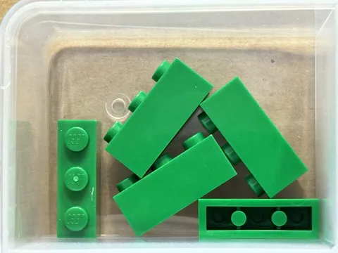 LEGO Parts - Green Brick 1 x 3 - No 3622 - QTY 5