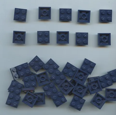 LEGO x 40 Dark Blue Plate 2 x 2 3022
