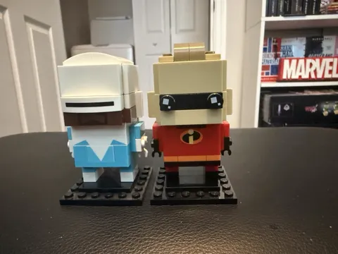 LEGO BRICKHEADZ: Mr. Incredible & Frozone (41613)