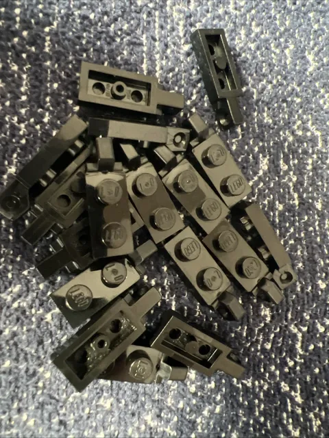 LEGO 44301a Hinge Plate 1x2 Locking Finger on End w/ Bottom Groove 17 Pieces