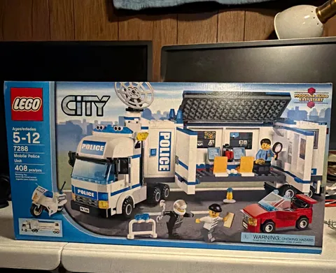 LEGO City Police Mobile Police Unit 7288 Complete Set 408 pcs NEW SEALED