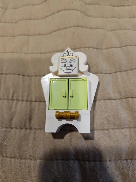  LEGO Disney Princess Minifigure Wardrobe Printed Face Brush Bow 43196 Belle