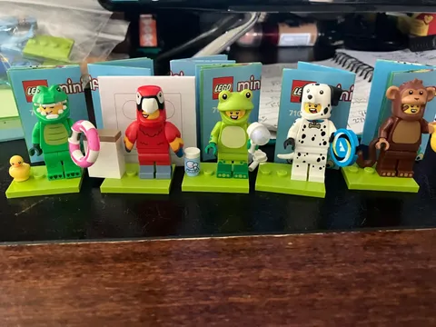 (5)LEGO 71051 Collectible Minifigures Series 28 - set of 5 different