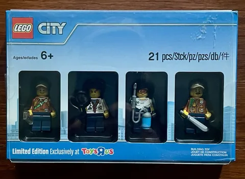 LEGO City Jungle Minifigure Collection 5004940 Limited Edition 21pcs Toys R Us
