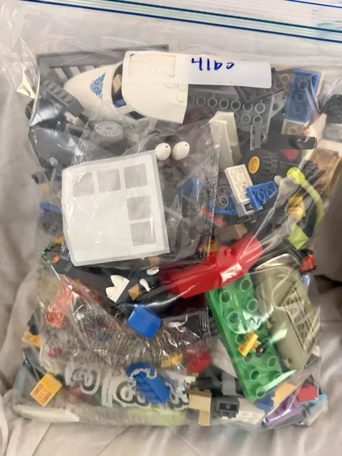4.5 lbs LEGO Bulk Lot Mixed Bricks, Parts & Accessories Collection