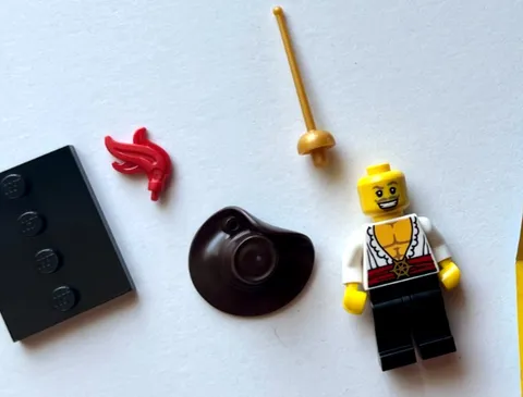 LEGO Minifigure Swashbuckler Musketeer Series 12 - 71007