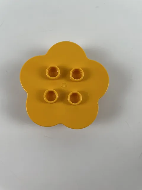 Duplo special part -large flower block