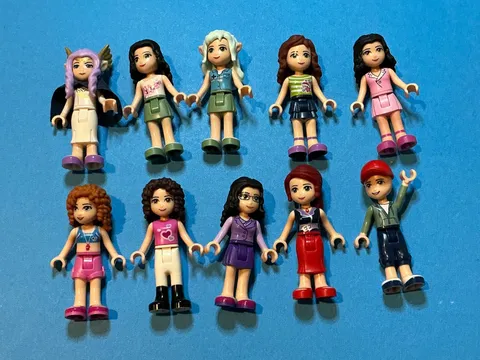 LEGO Mini Dolls. Lot of 10 Random Assorted Mini-Doll Figures. L2-8