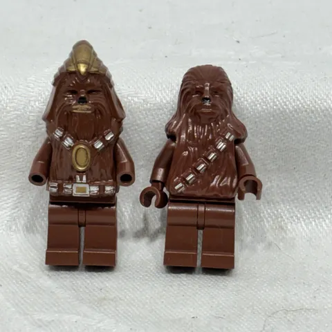 Lego Star Wars Minifigure Classic & Warrior Chewbacca Lot of 2 sw0011 Figures