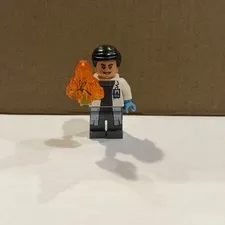 LEGO  Jurassic World Minifigure Dr Henry Wu jw015 (Comes W/ Amber Fossil)