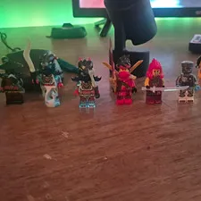 LEGO Minifigures Lot Mixed Characters w/ Accessories (Weapons)