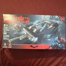 LEGO DC The Batman Batmobile: The Penguin Chase Set 76181 392 pcs