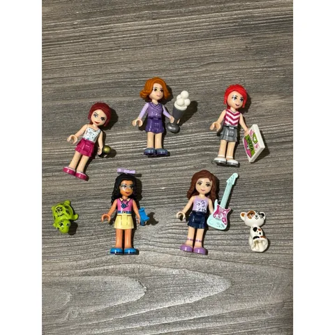 LEGO FRIENDS RETIRED MINI-FIGURES AND ANIMALS