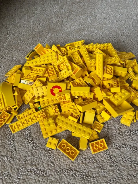200 Random Yellow Lego pieces 