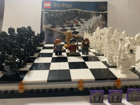 LEGO Harry Potter: Hogwarts Wizard's Chess (76392) 100 Complete W/ Instructions