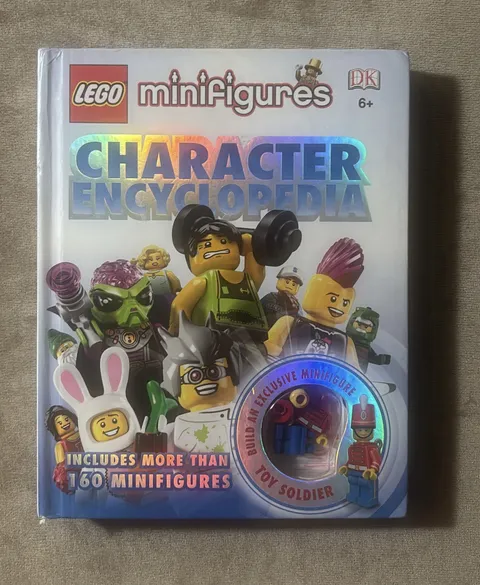2013 DK LEGO Minifigures Character Encyclopedia With Toy Soilder