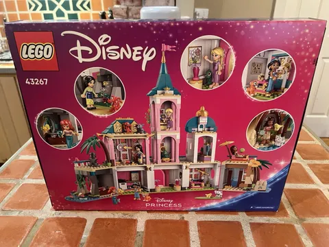 LEGO Disney Princess Castle & Royal Pets Building 787 Pc Set 43267 *NEW SEALED