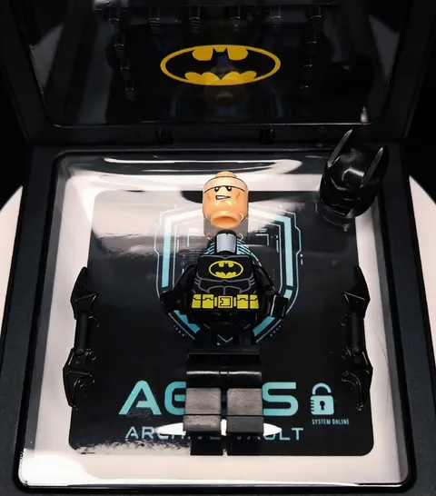 Lego Batman Minifigure Sh0016 Brand New  Unassembled 