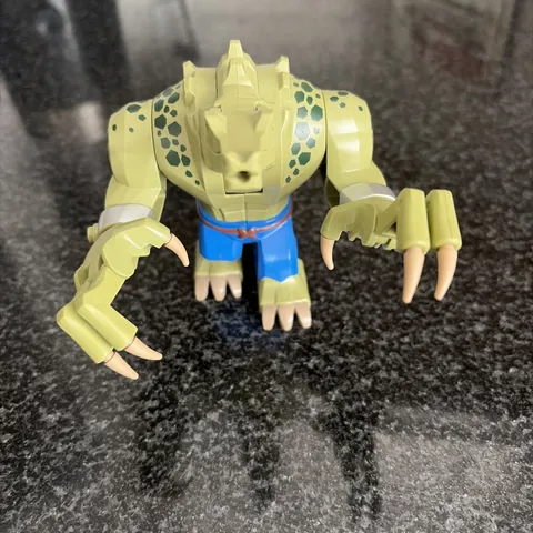 Lego The Batman Movie Killer Croc Tail Gator 70907 Minifigure 2017 Incomplete
