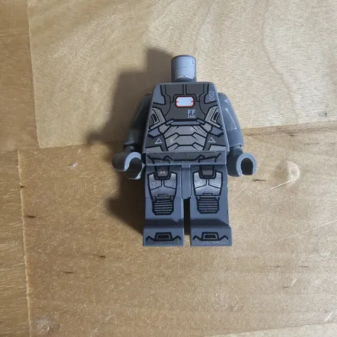 LEGO Super Heroes War Machine (SH066) Minifigure Body  (76006) B-19