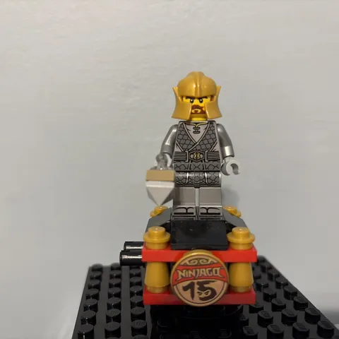 Great Deal! Lego Ninjago Master Of Earth Minifigure 15th Anniversary Blacksmith