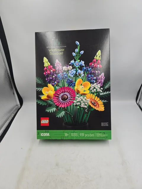 LEGO Icons Botanical Collection Wildflower Bouquet 10313 Building Set 939 Pcs
