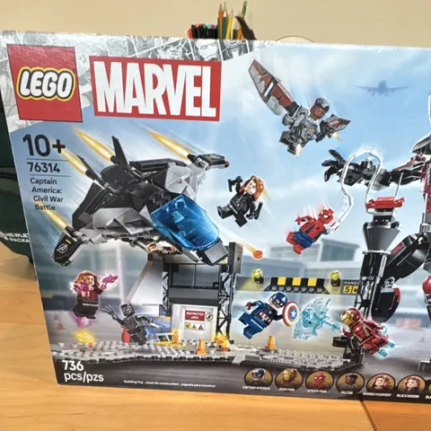 LEGO Marvel 76314 Captain America: Civil War Battle Set 736 pcs Age 10+