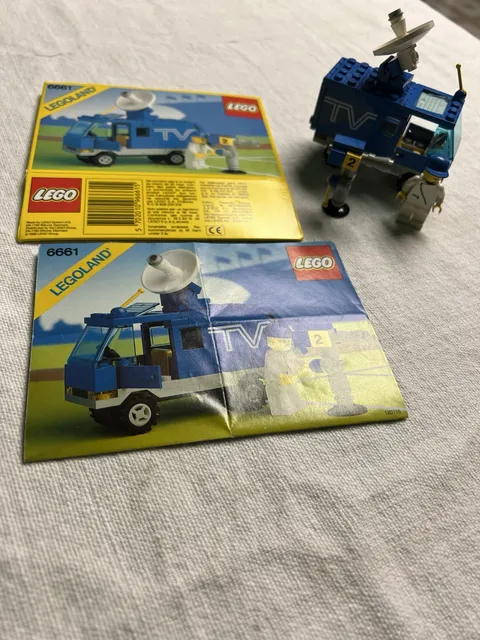 LEGO Legoland 6661 Town Mobile TV Studio Van Complete w/Minifig Instructions Box