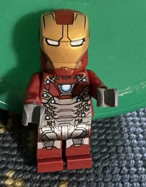 Iron Man Mark 43 Armor LEGO Minifigure Sh1103 Marvel Super Heroes