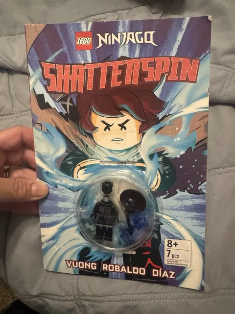 Lego Ninjago Shatterspin Book And Mini Figure