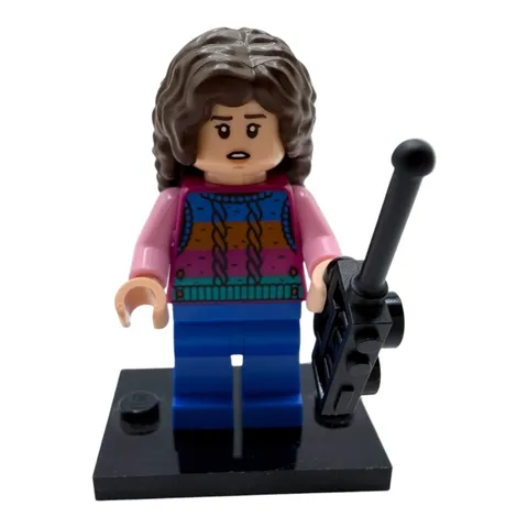 LEGO Stranger Things Nancy Wheeler Minifigure st020 with Radio 11370 Creel NEW