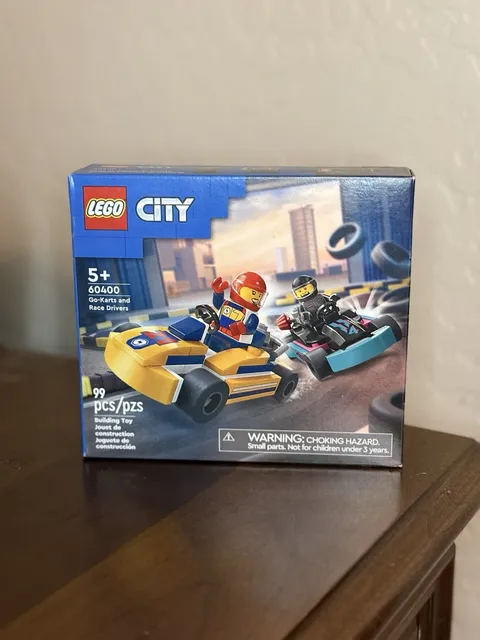 NWT - LEGO CITY: Go-Karts and Race Drivers (60400)