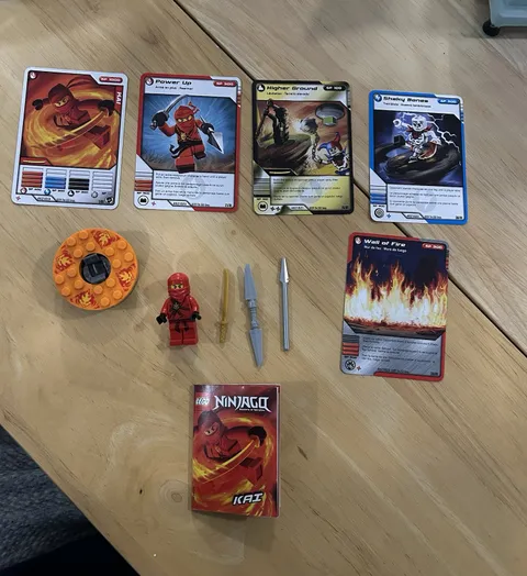 LEGO NINJAGO Kai Spinners Minifigure njo007 w/ Spinner Base, Cards (2111)