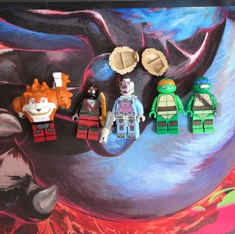 LEGO Teenage Mutant Ninja Turtles Minifigure Lot Leonardo Michelangelo Plastic