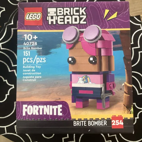 LEGO 40728 Fortnite Brite Bomber BrickHeadz GWP Exclusive NEW Sealed
