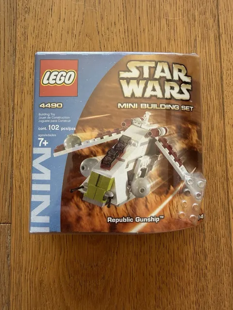 LEGO Star Wars: Republic Gunship Mini Building Set  (4490) - New Sealed