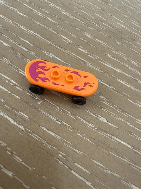 1x Lego Figures Accessories Skateboard Orange Sticker Flames Wheels 42511c01pb21