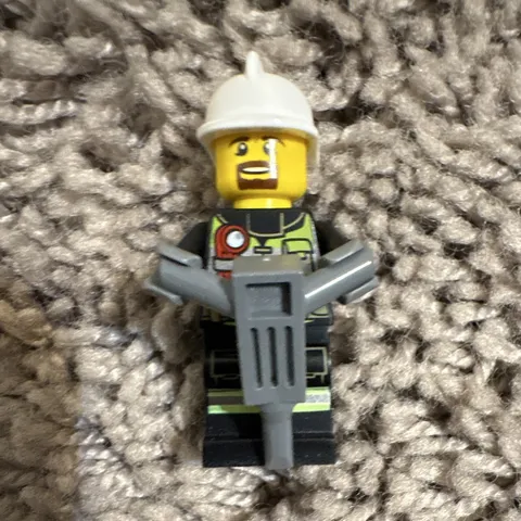 LEGO Construction Worker Minifigure w/ White Hard Hat & Gray Jackhammer