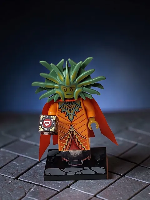 🔥LEGO Dungeons & Dragons  D&D 71047 The Lady of Pain Minifigure