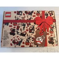 LEGO 4002018 Employee Only Christmas Set 2018 Gift 40 Years Of Minifigures - NEW